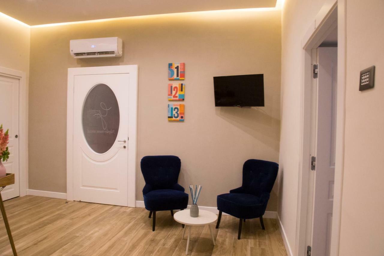 Garibaldi Rooms Napoli Esterno foto