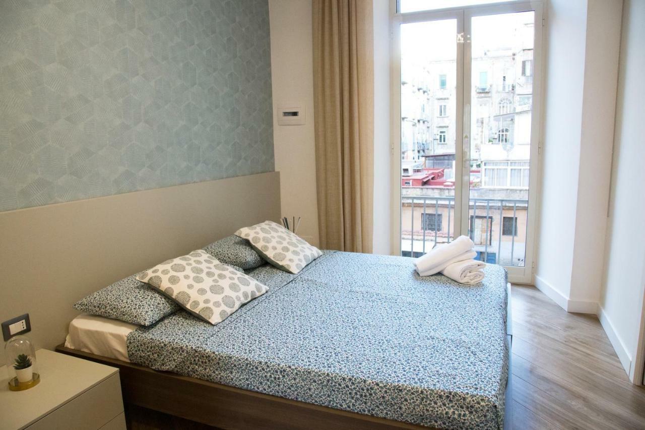 Garibaldi Rooms Napoli Esterno foto